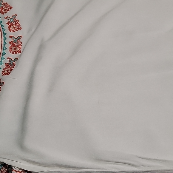 MUR MUR ..NWT.. Hand stiched White Tunic - Picture 7 of 7